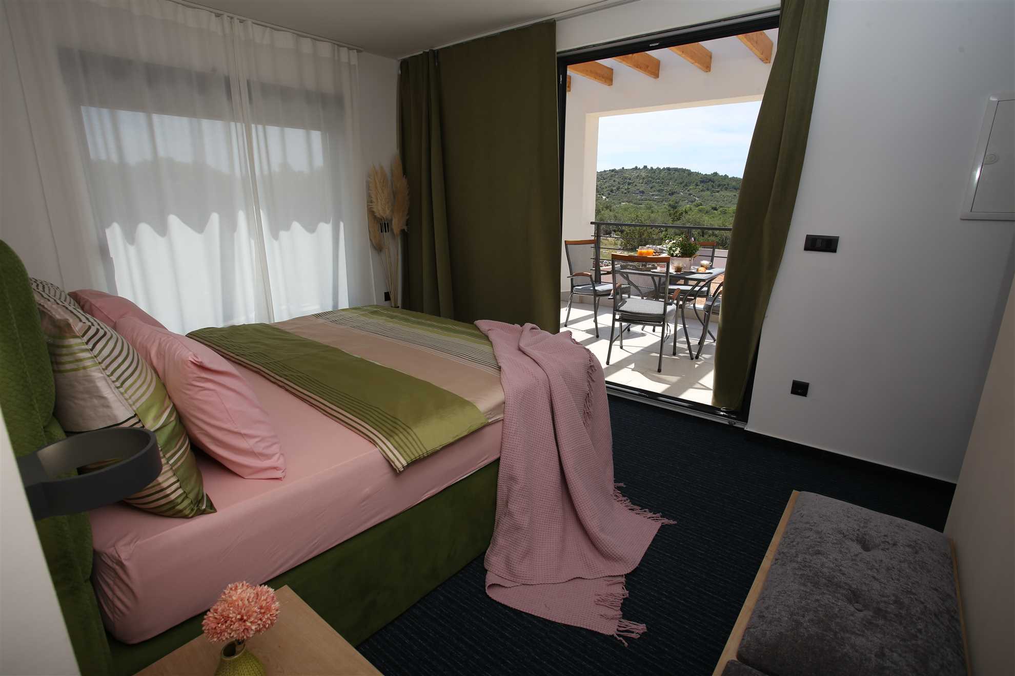 Villa Punta Sol with jacuzzi