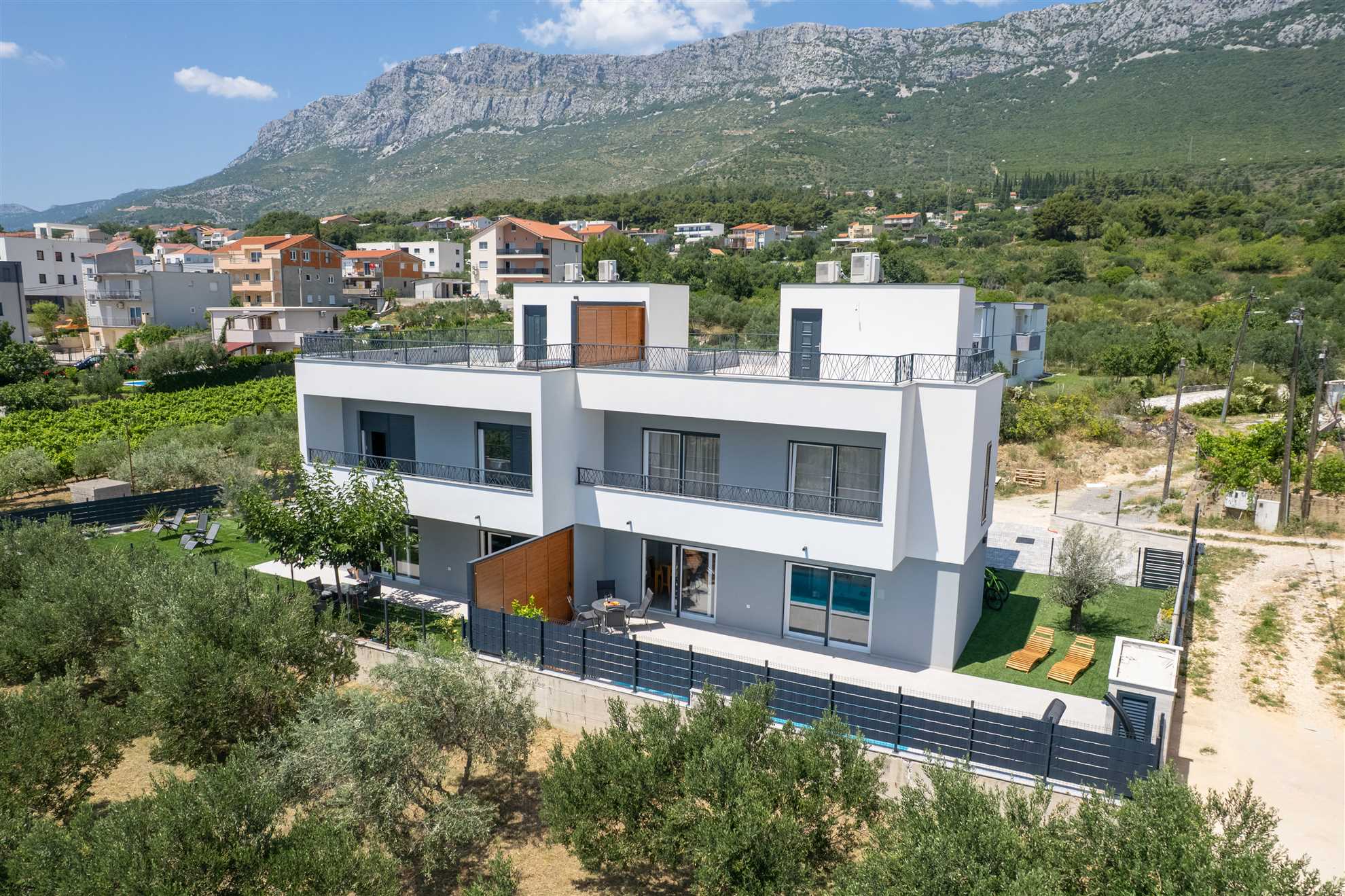 Villa Mima II:Holiday oasis with hydromassage pool