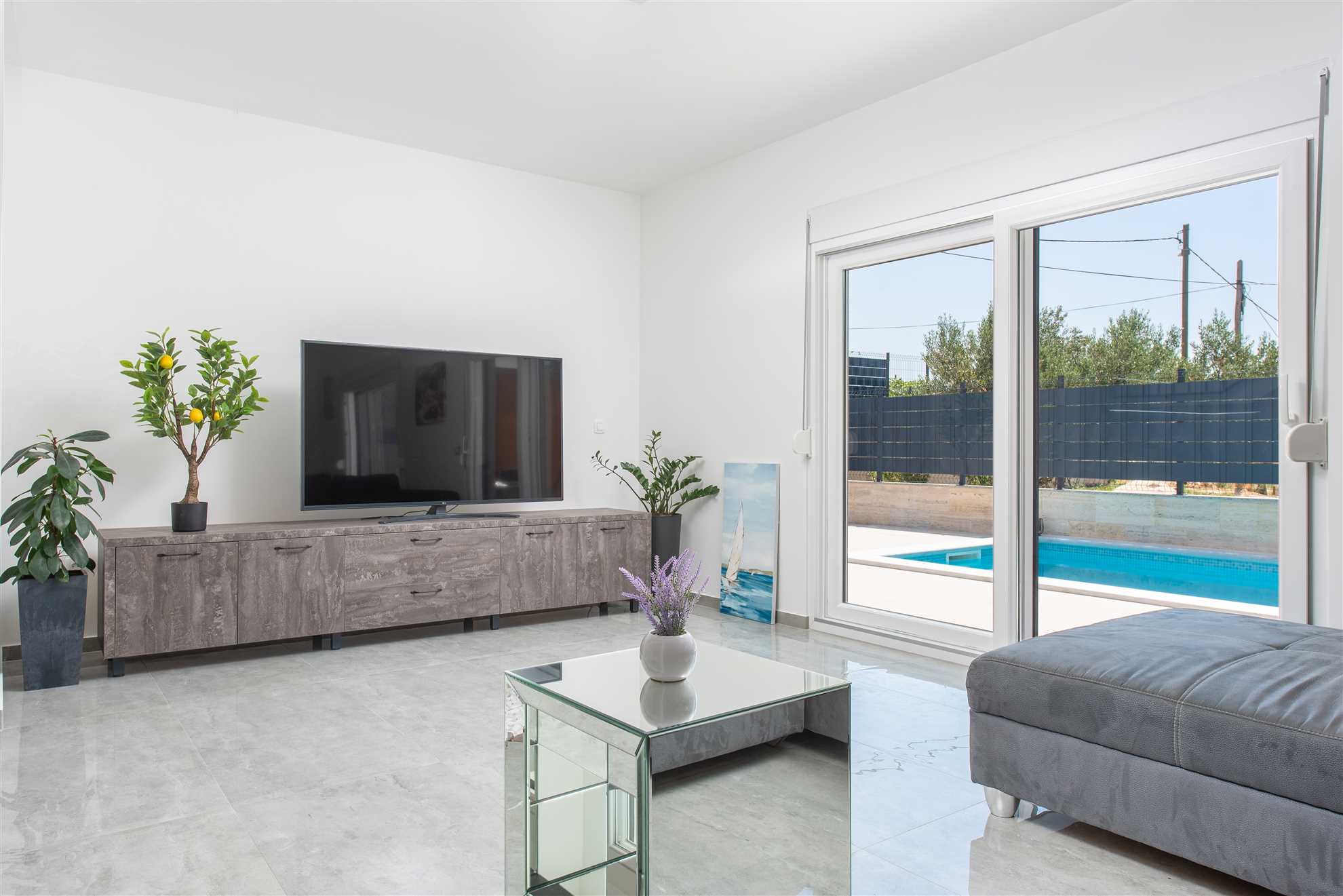Villa Mima II:Holiday oasis with hydromassage pool