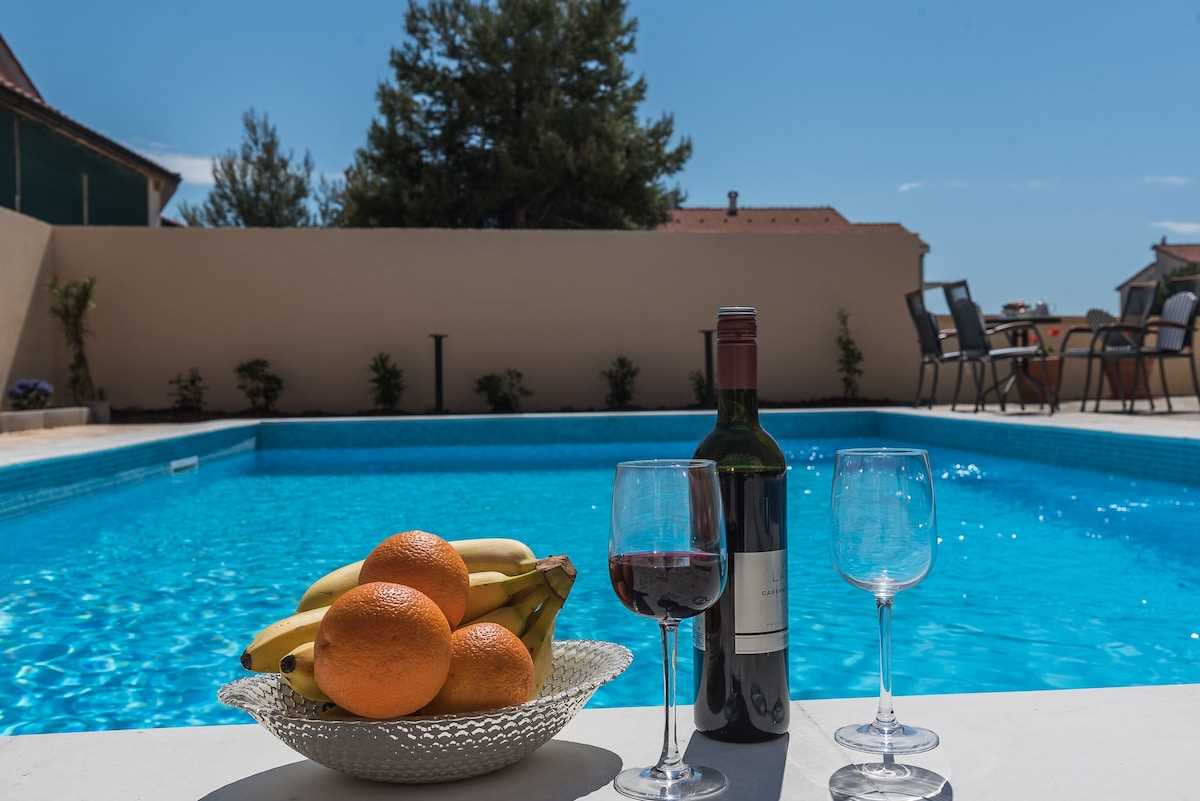 Apartment Sandrina A2 | Adriatic Luxury Villas