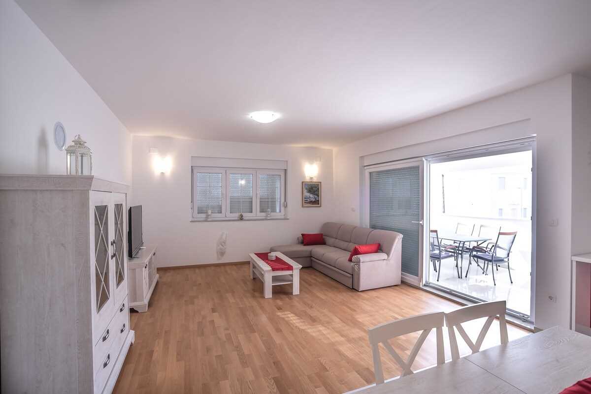 Apartment Sandrina A4 | Adriatic Luxury Villas