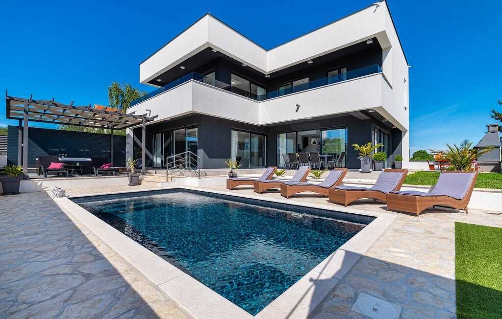 Villa Evoque | Adriatic Luxury Villas