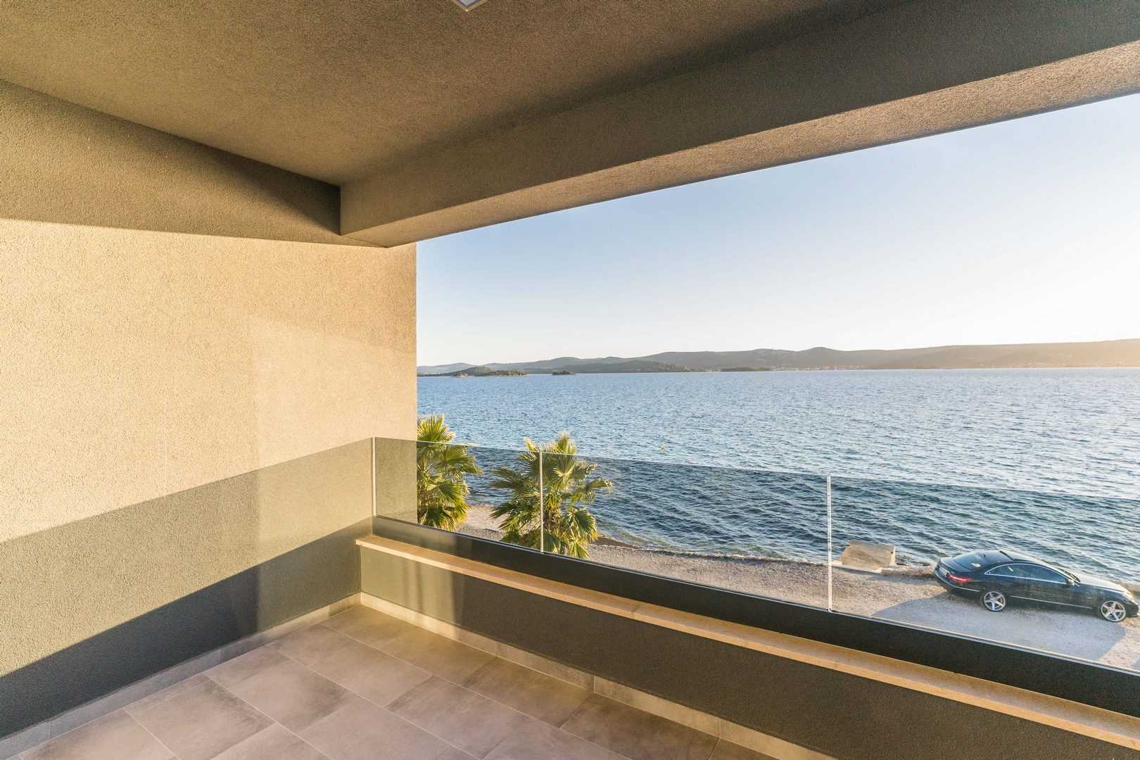 FRADAMA Blue A4 | Adriatic Luxury Villas