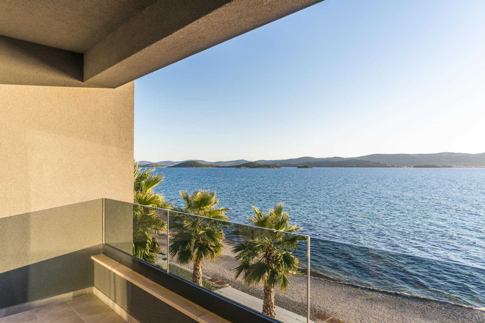 FRADAMA Blue A4 | Adriatic Luxury Villas