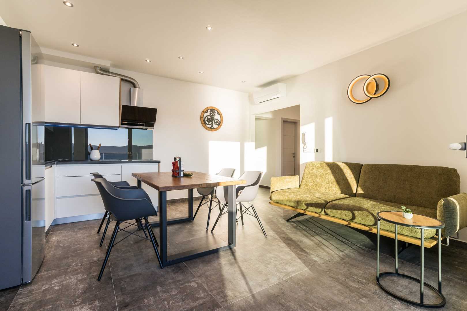 FRADAMA Blue A4 | Adriatic Luxury Villas