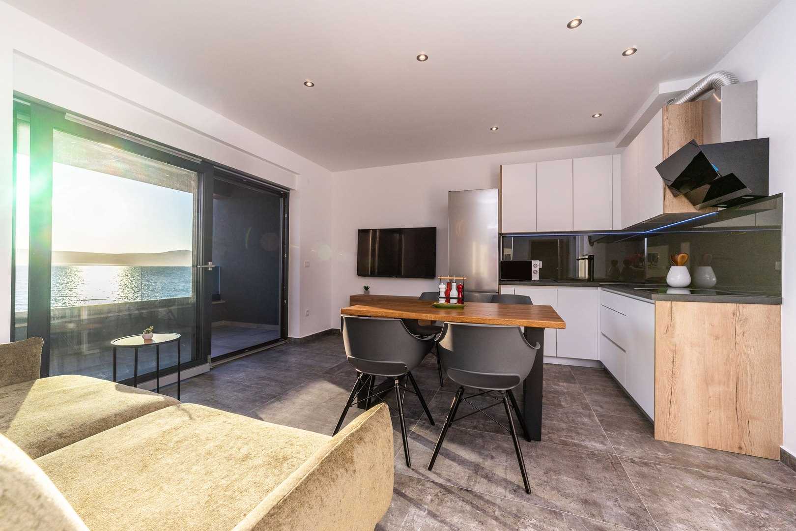 FRADAMA Blue A4 | Adriatic Luxury Villas