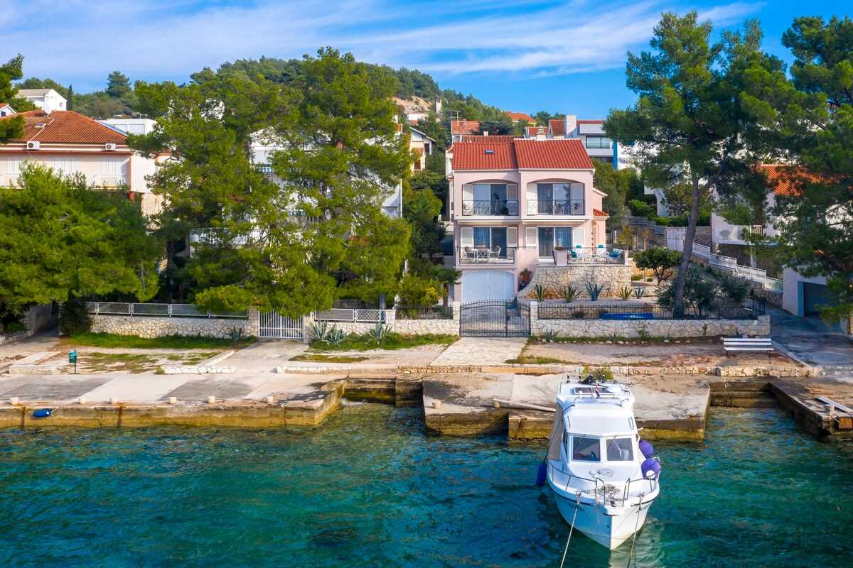 Villa Flores Adriatica | Adriatic Luxury Villas
