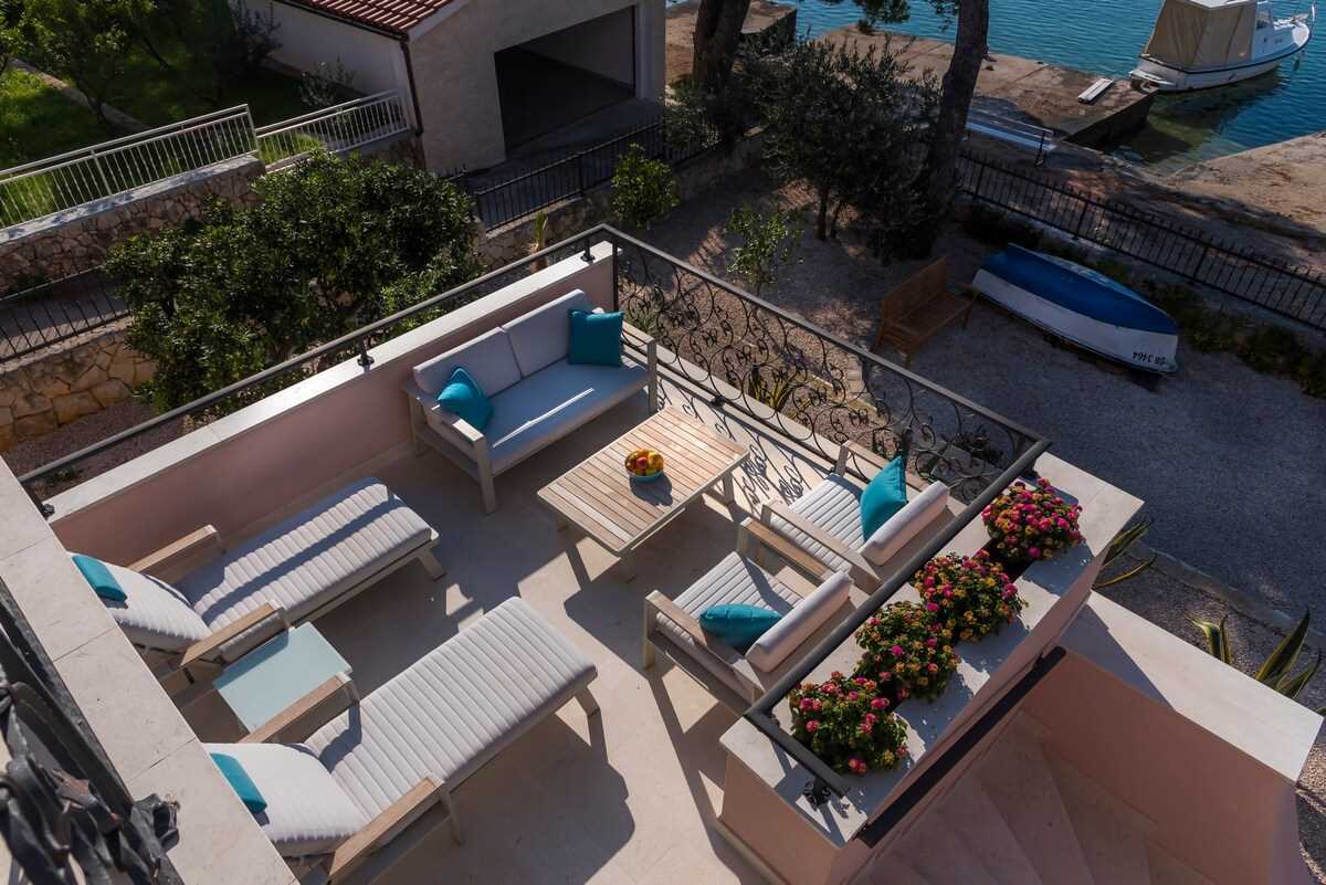 Villa Flores Adriatica | Adriatic Luxury Villas