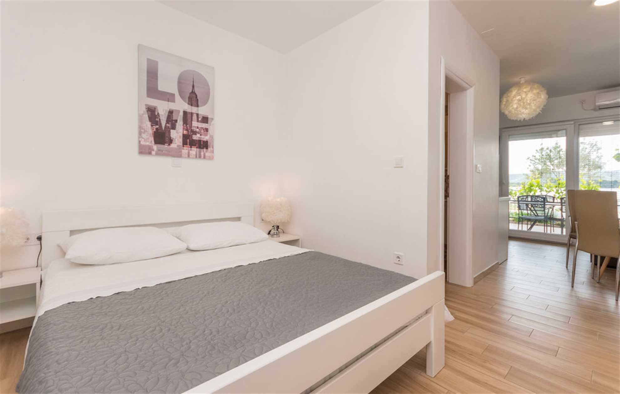 Charming apartment Sun 4 only 20 meters from the beach