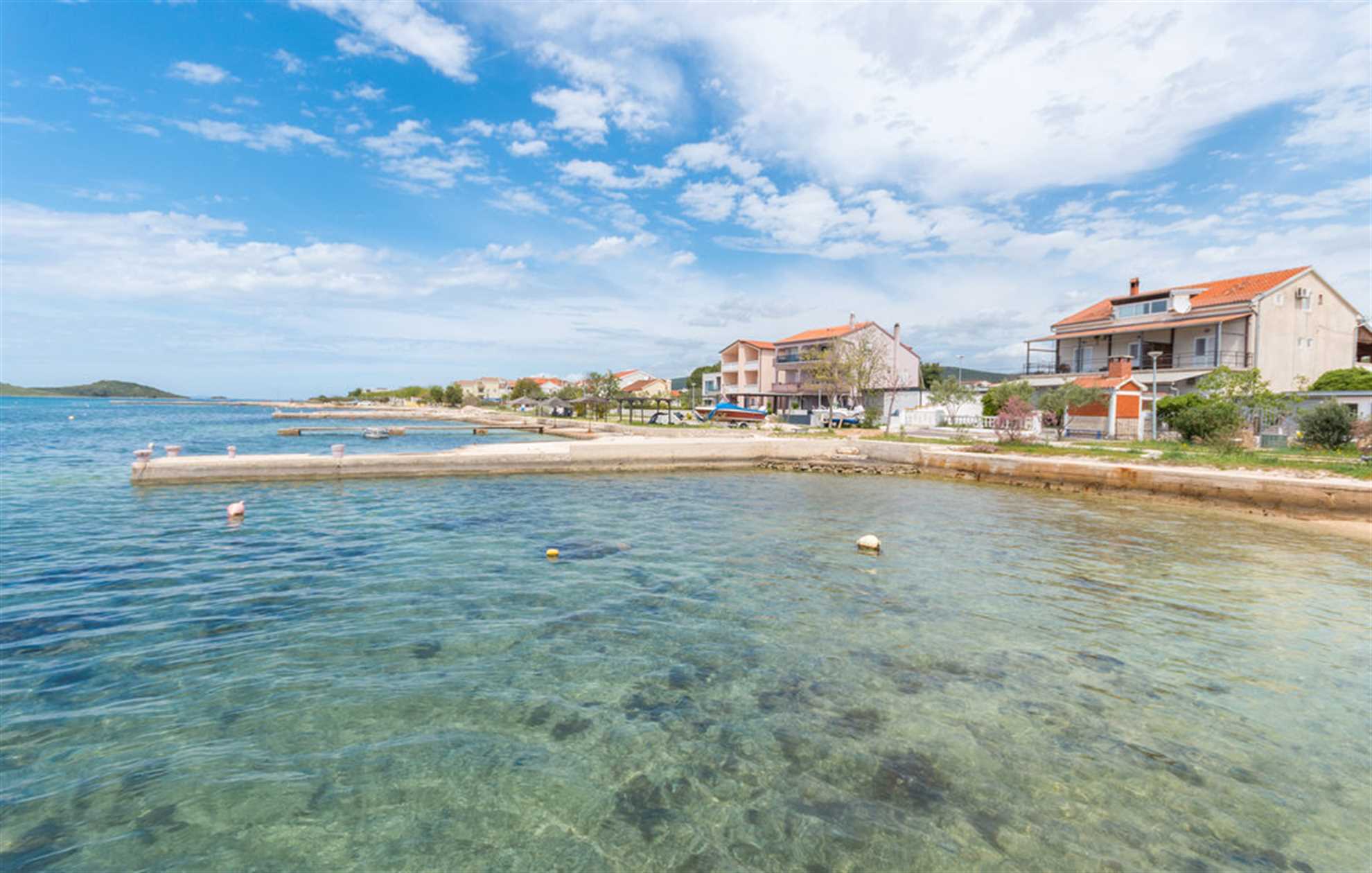 Charming apartment Sun 4 only 20 meters from the beach
