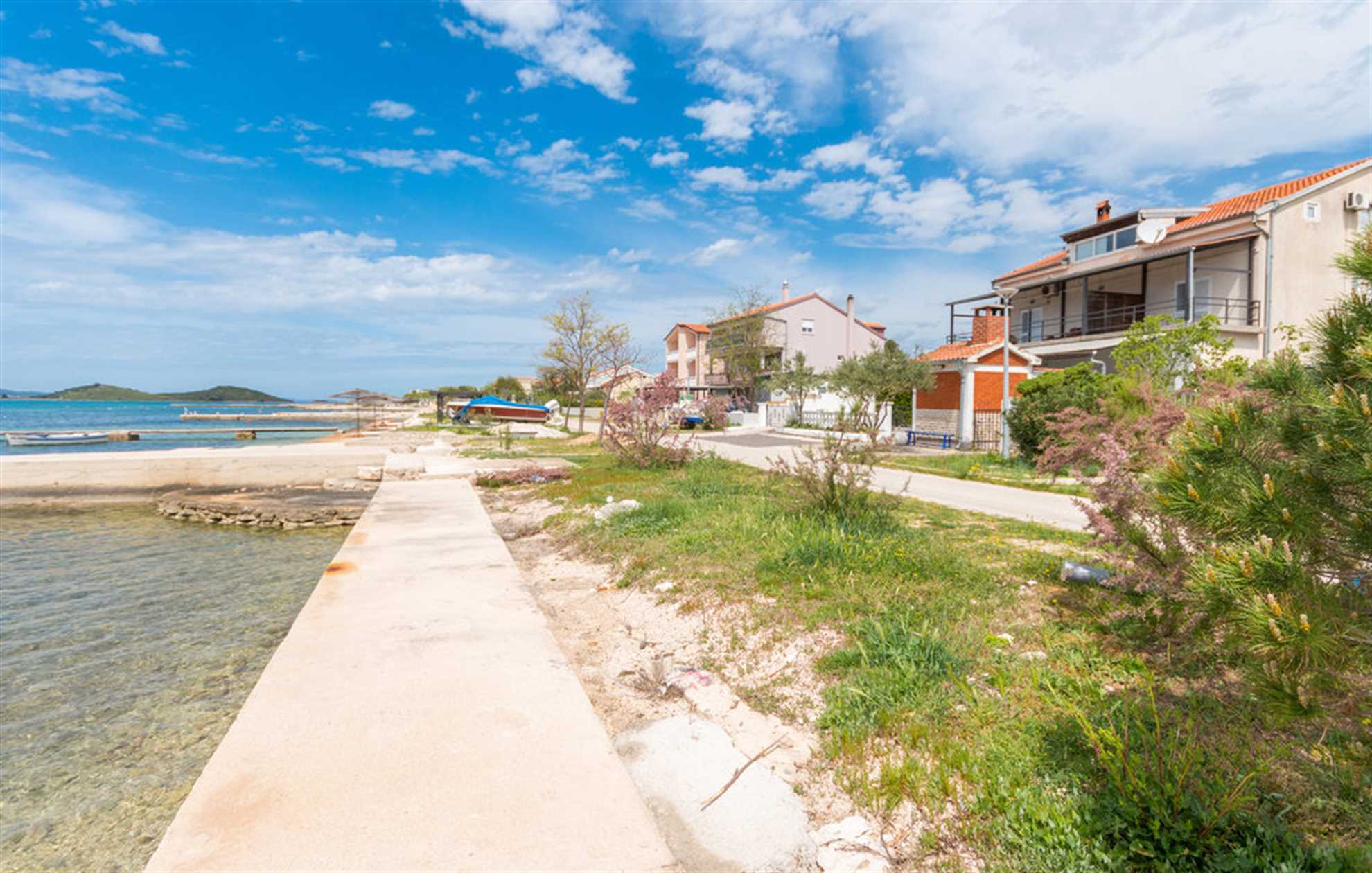 Charming apartment Sun 4 only 20 meters from the beach