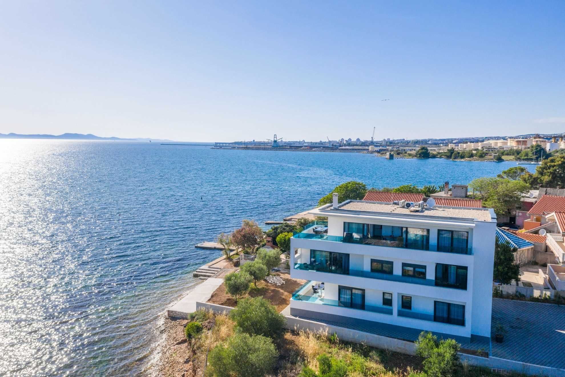 Villa Fresca (F1) Luxury Apartment 2+1 guests