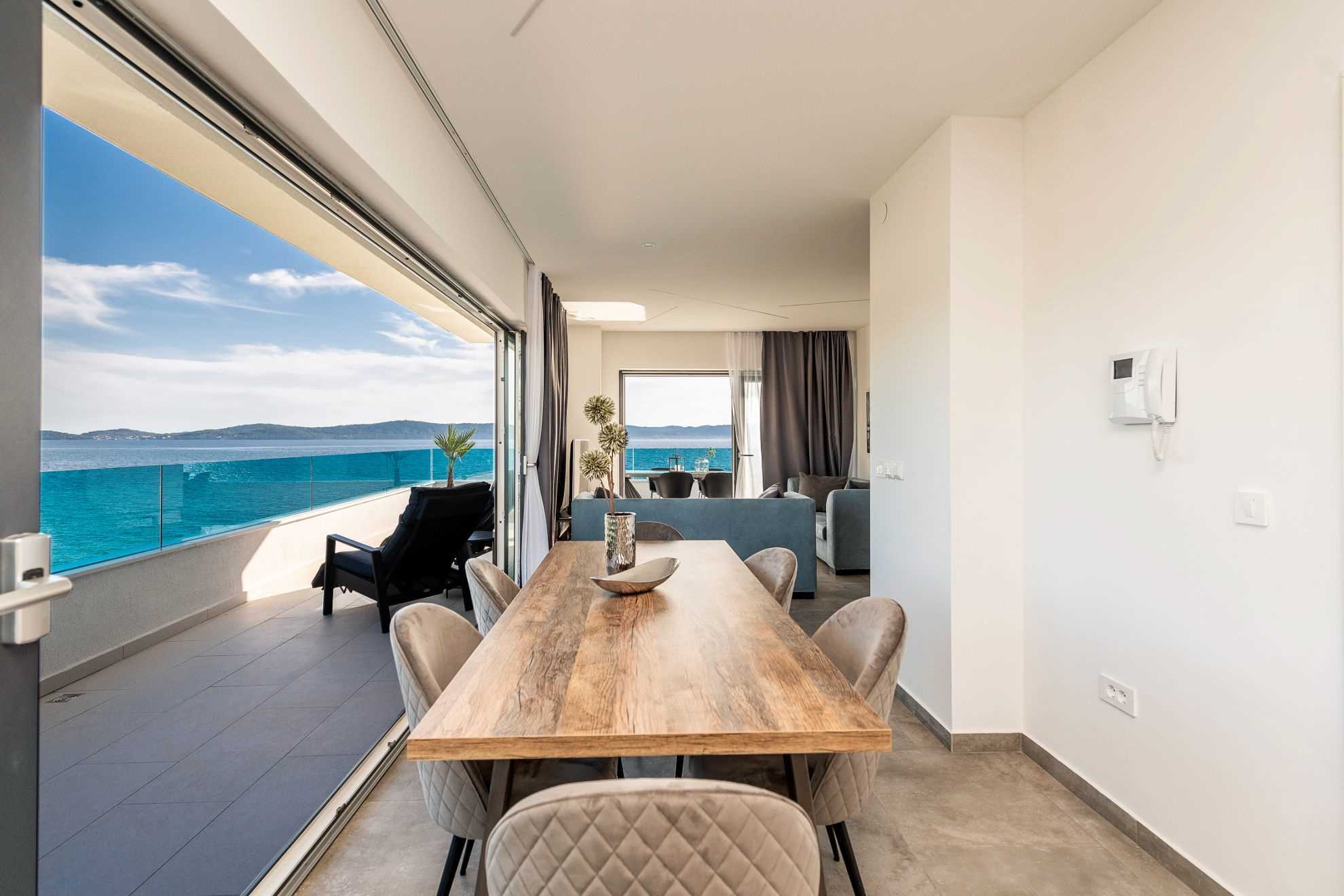 Beachfront Villa Fresca (F4) Penthouse 6+1 guests