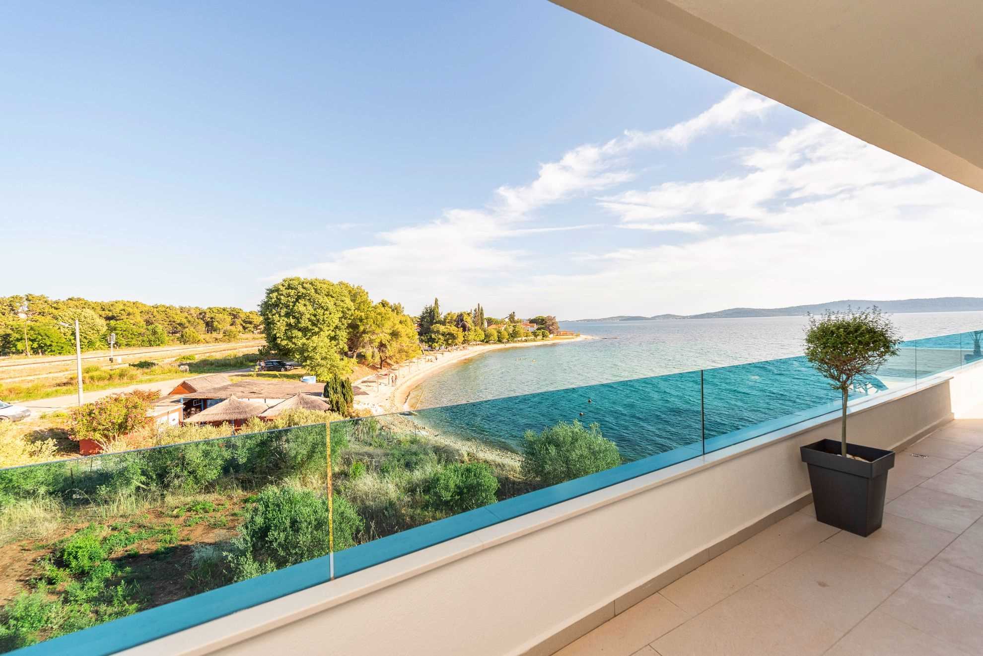 Beachfront Villa Fresca (F4) Penthouse 6+1 guests
