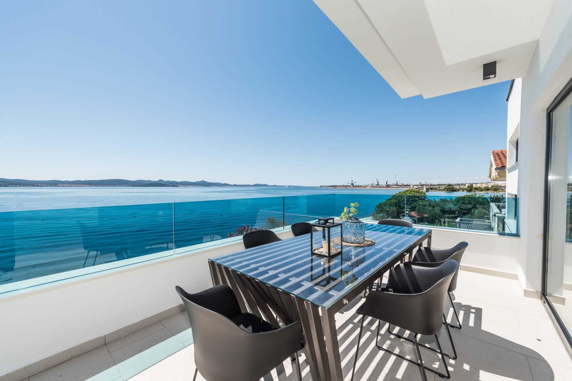 Beachfront Villa Fresca (F4) Penthouse 6+1 guests