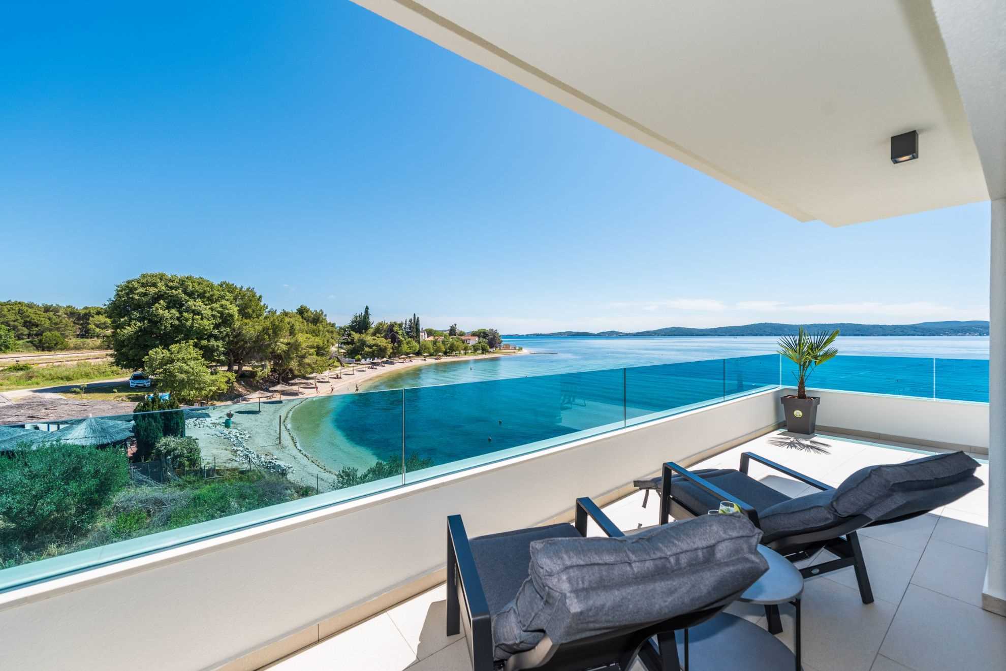 Beachfront Villa Fresca (F4) Penthouse 6+1 guests