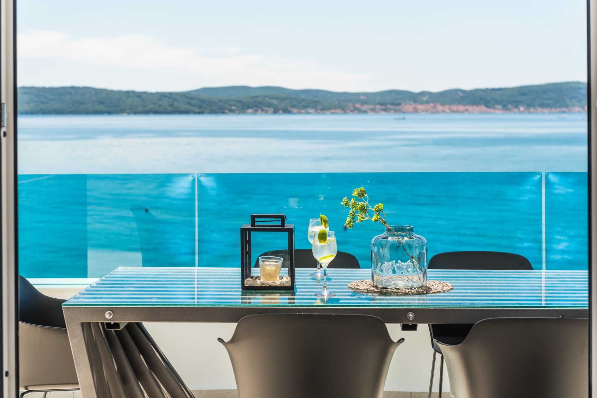 Beachfront Villa Fresca (F4) Penthouse 6+1 guests