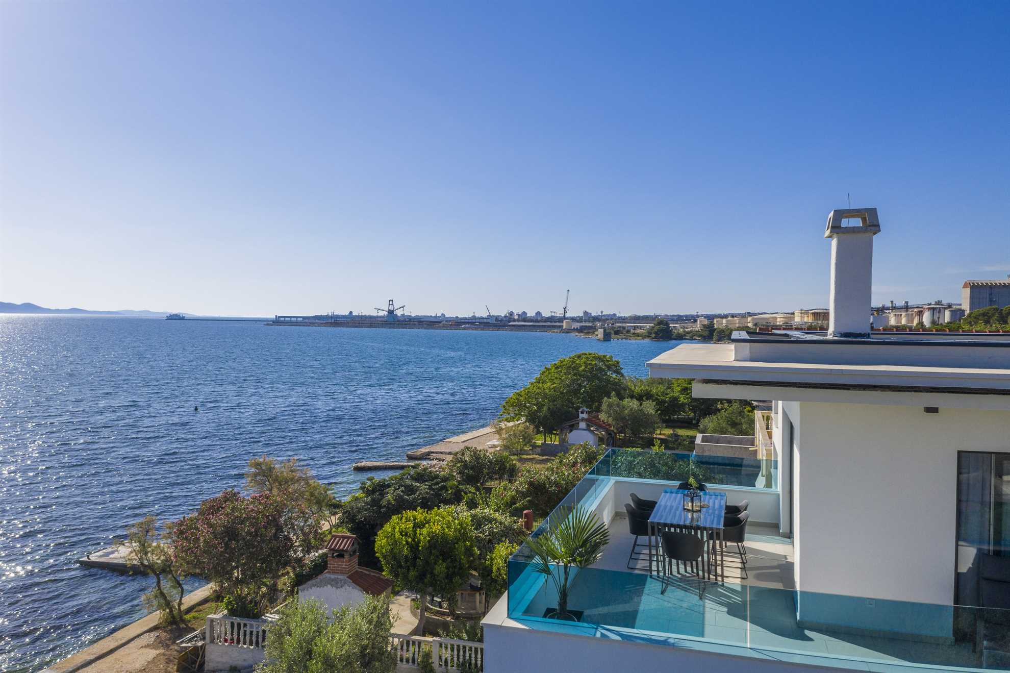 Beachfront Villa Fresca (F4) Penthouse 6+1 guests