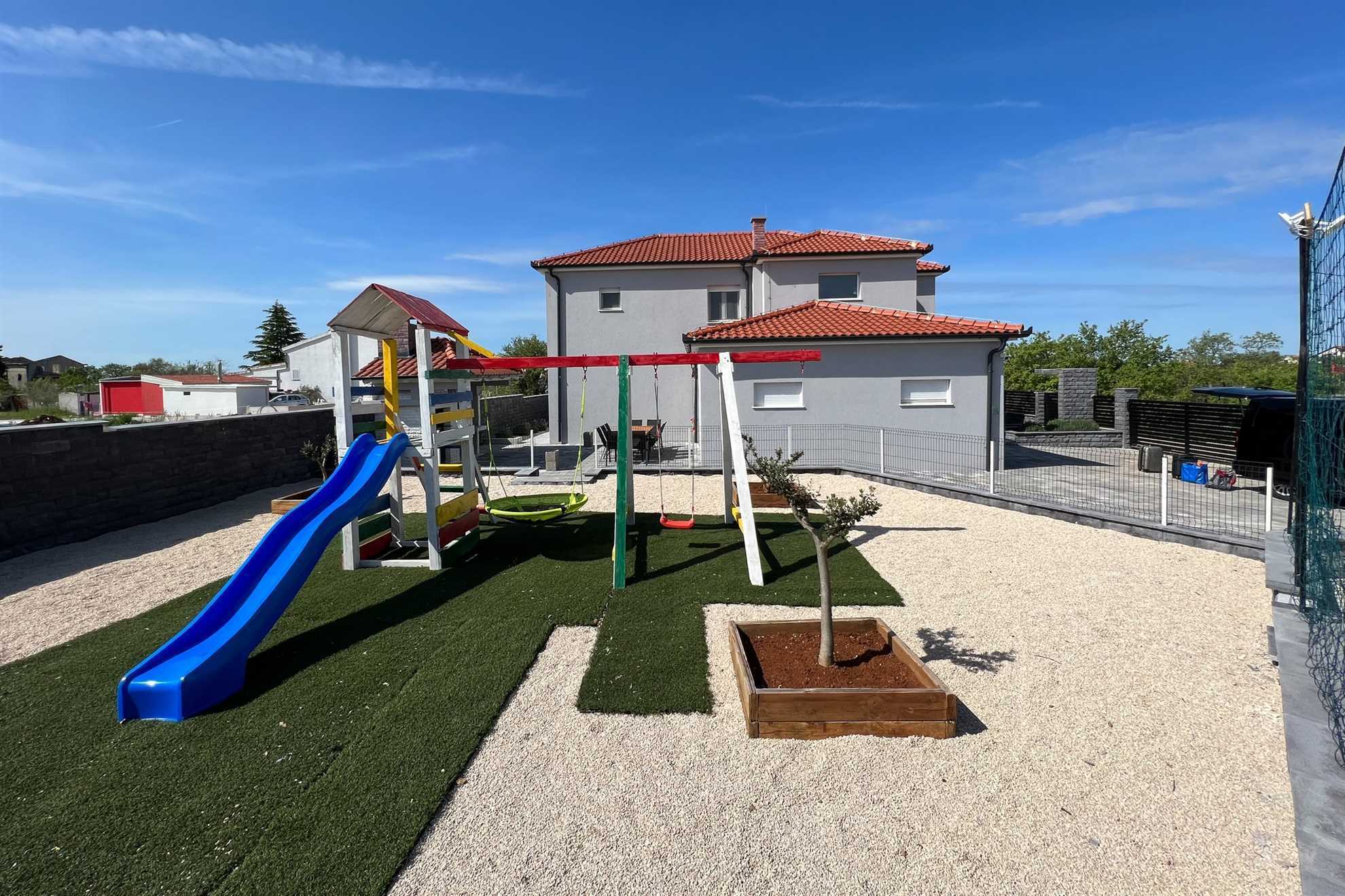 Villa Freya with heated swimming pool, Murvica