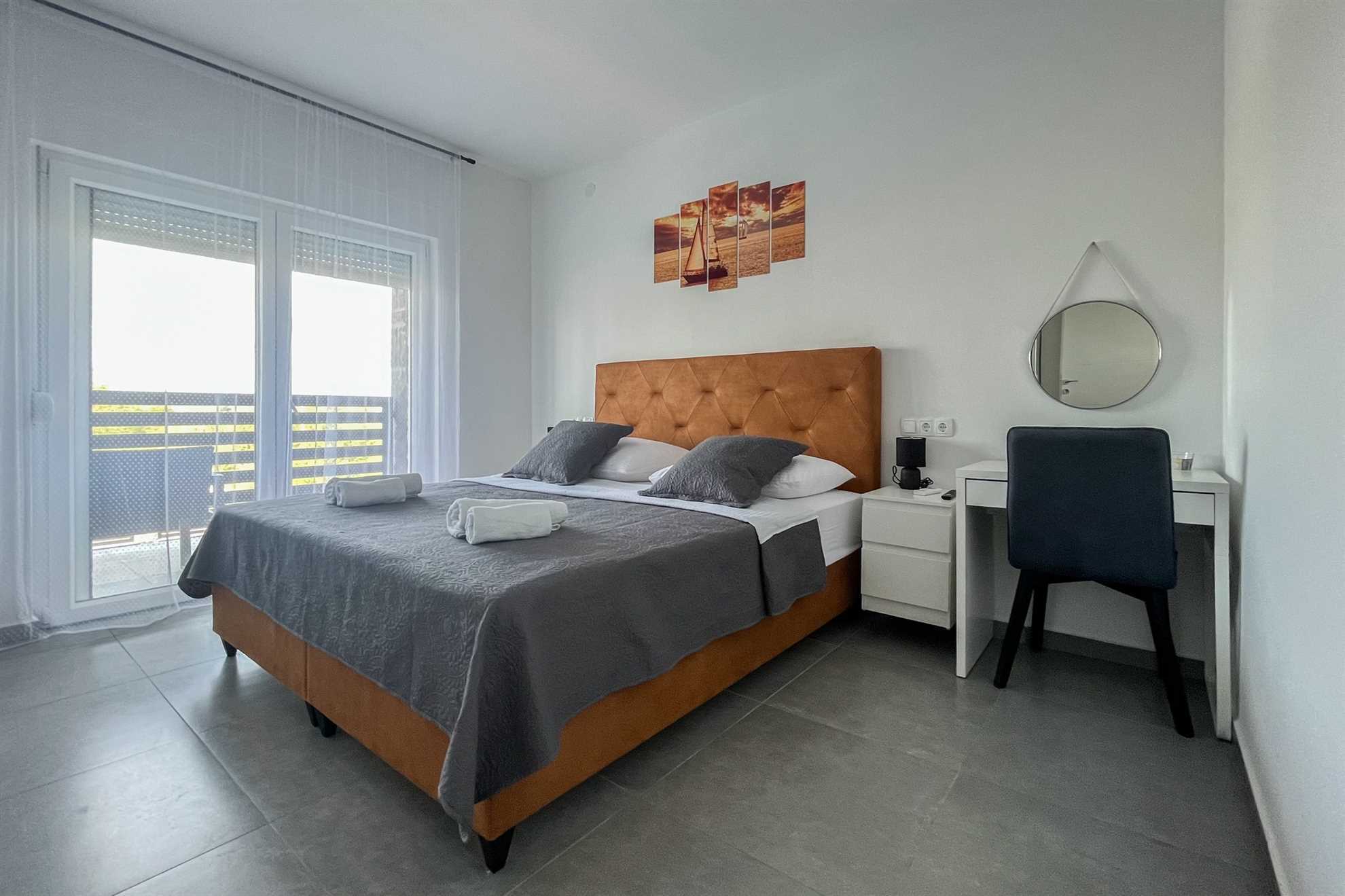 Villa Freya with heated swimming pool, Murvica