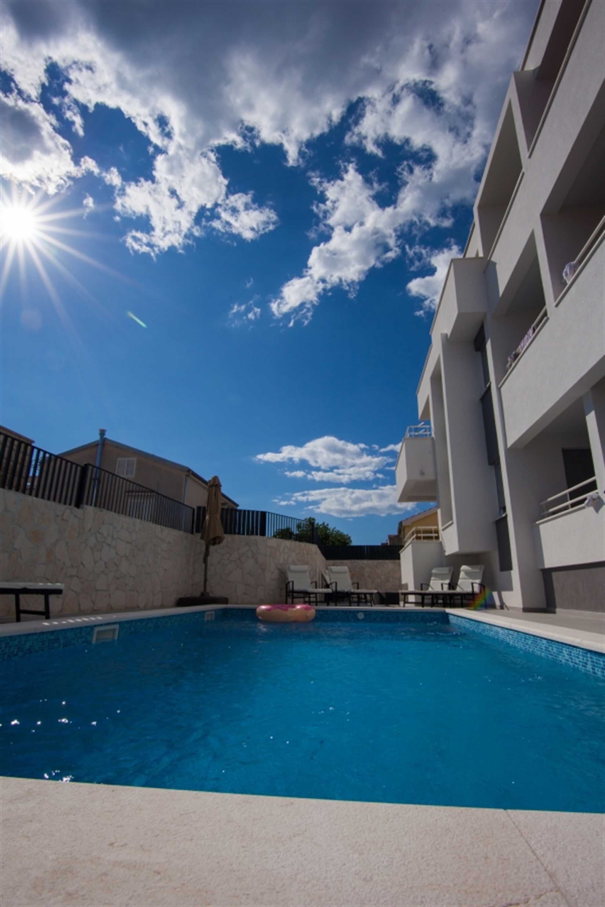 Comfort One Bedroom Apartment With Balcony