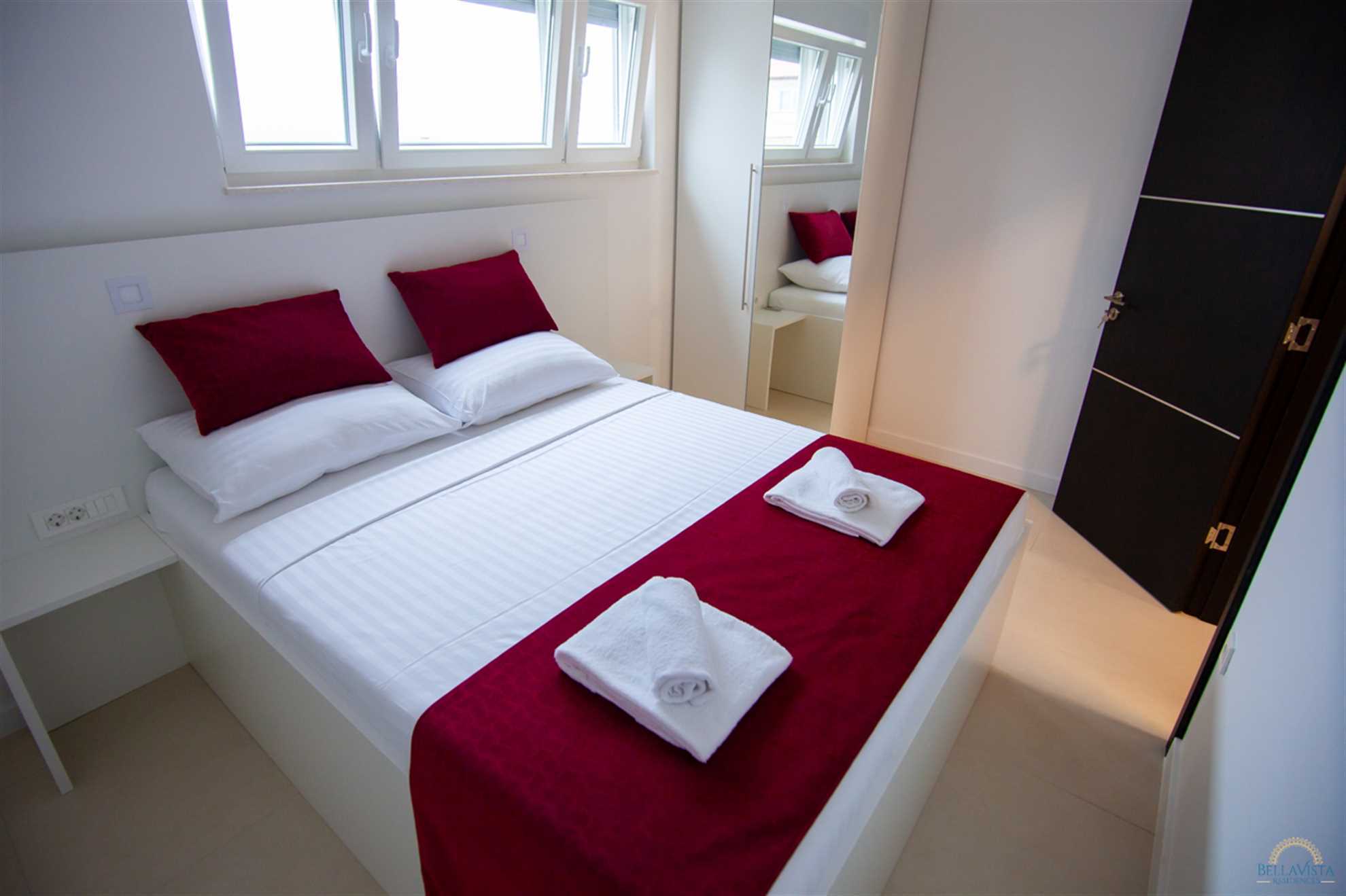 One Bedroom Apartment With Balcony