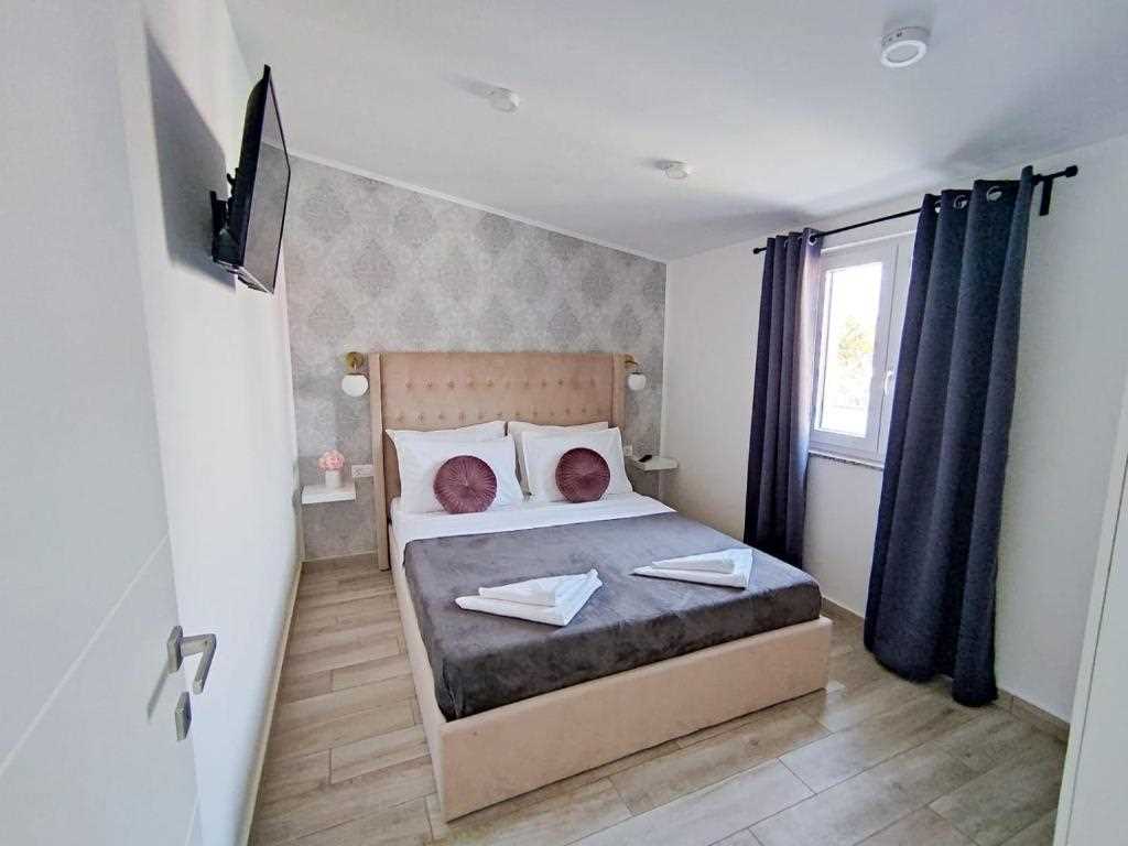 Deluxe Apartment 2 with 2 balcony and 2 bathroom