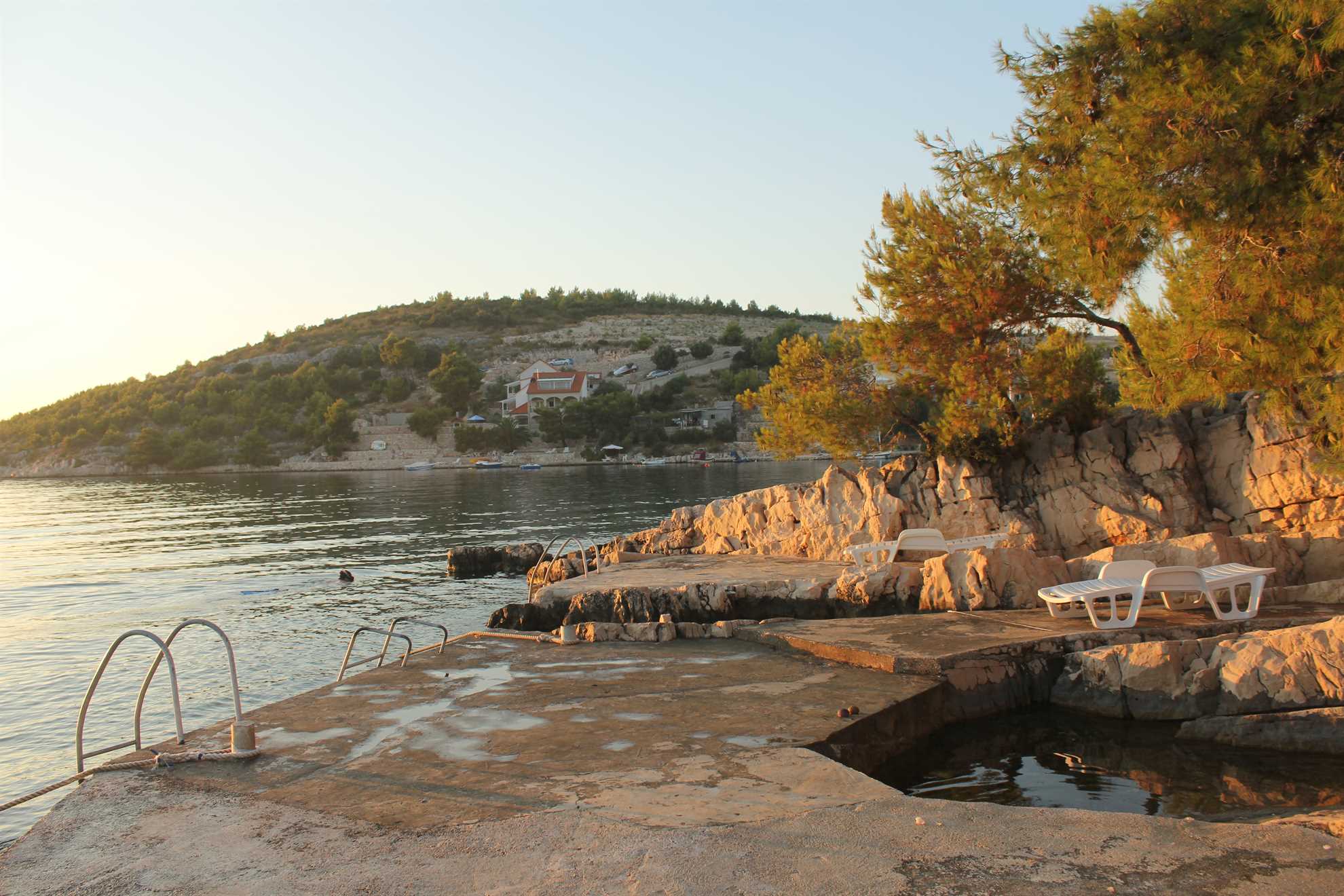 SUNSET VILLA HVAR Penthouse Apartment PURPLE LOFT