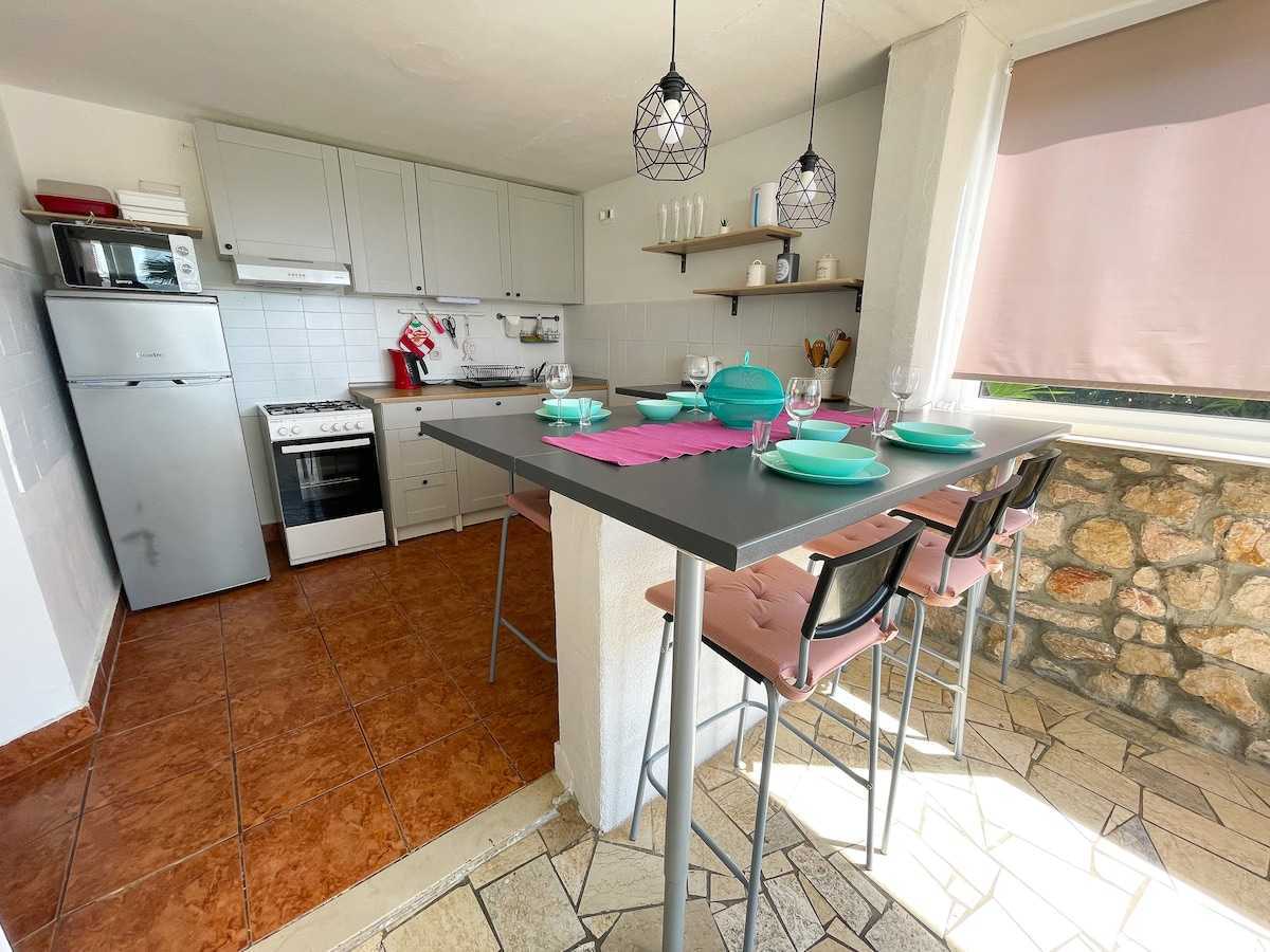 Alenka i Kristijan · Apartman Kiki 1