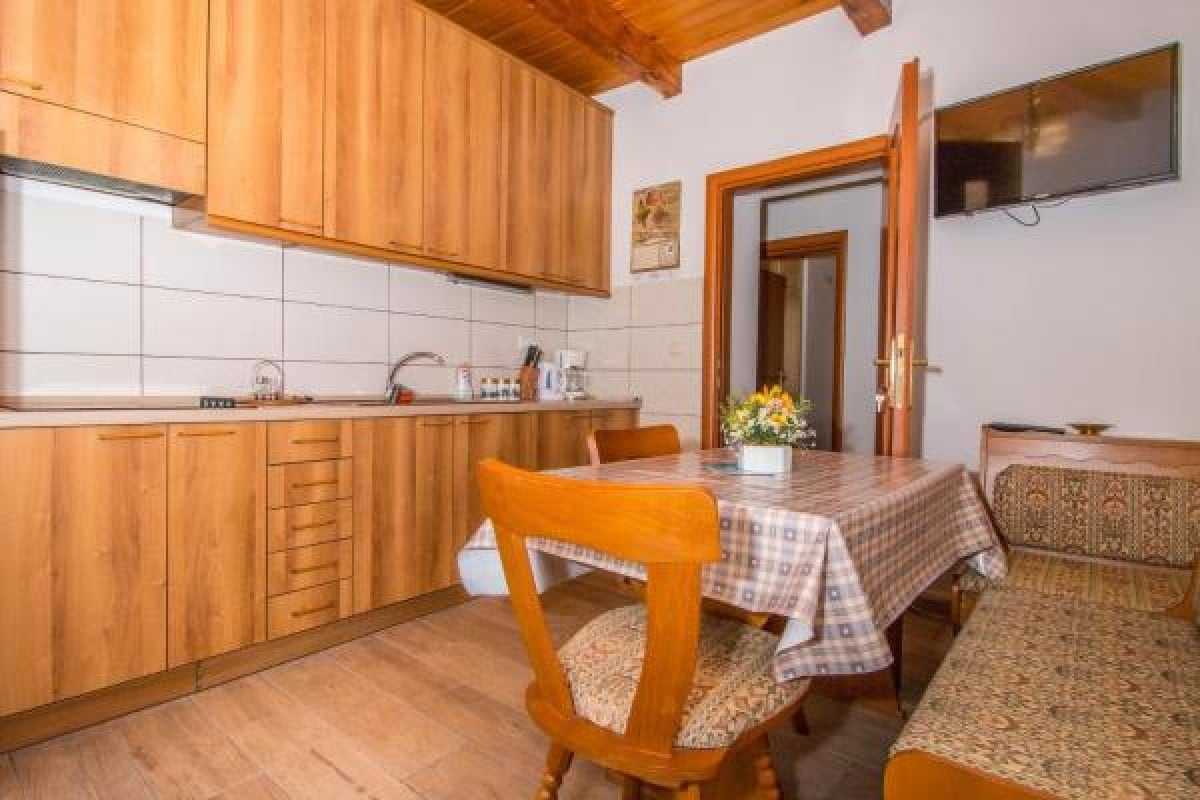 Apartment Sara 1