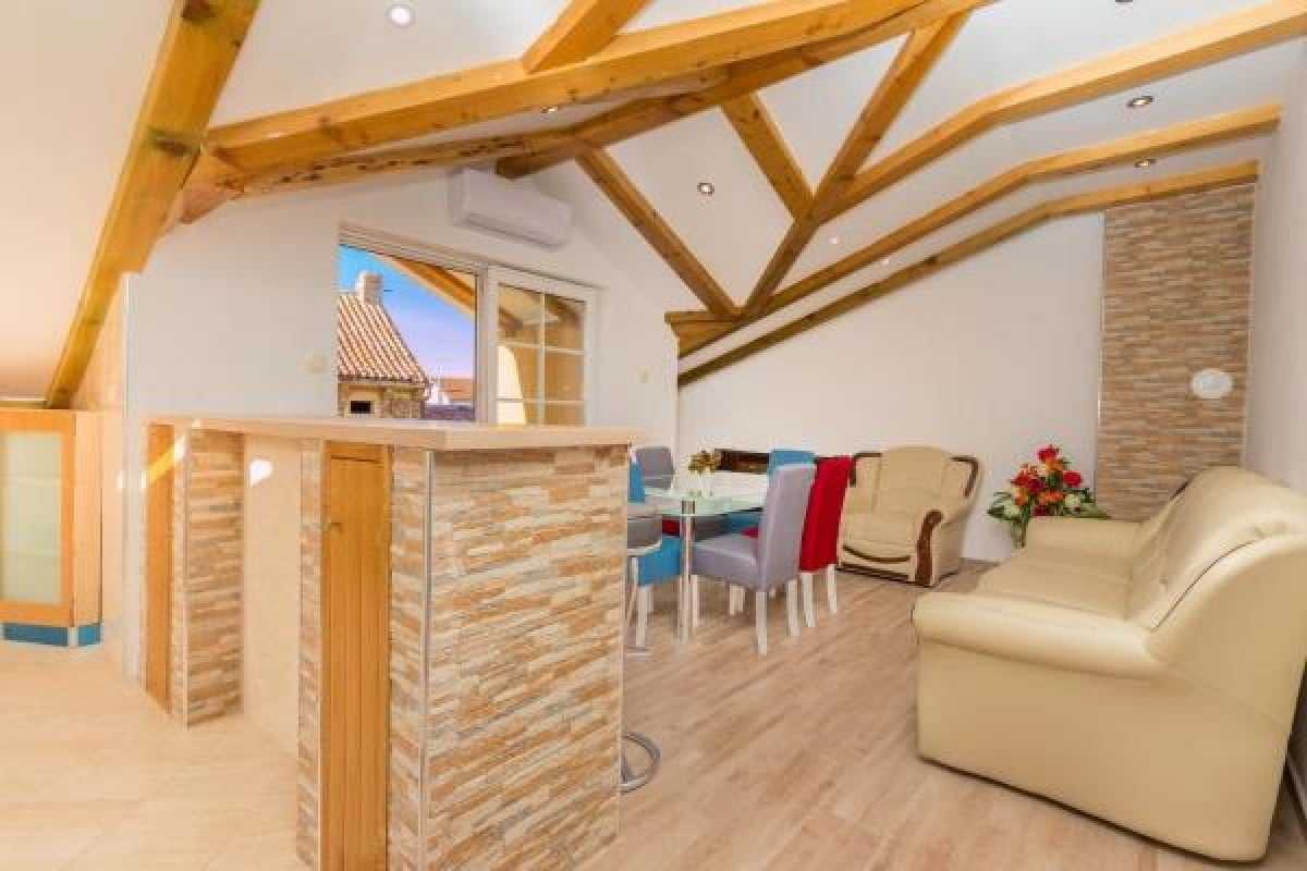 Apartman Sara 2