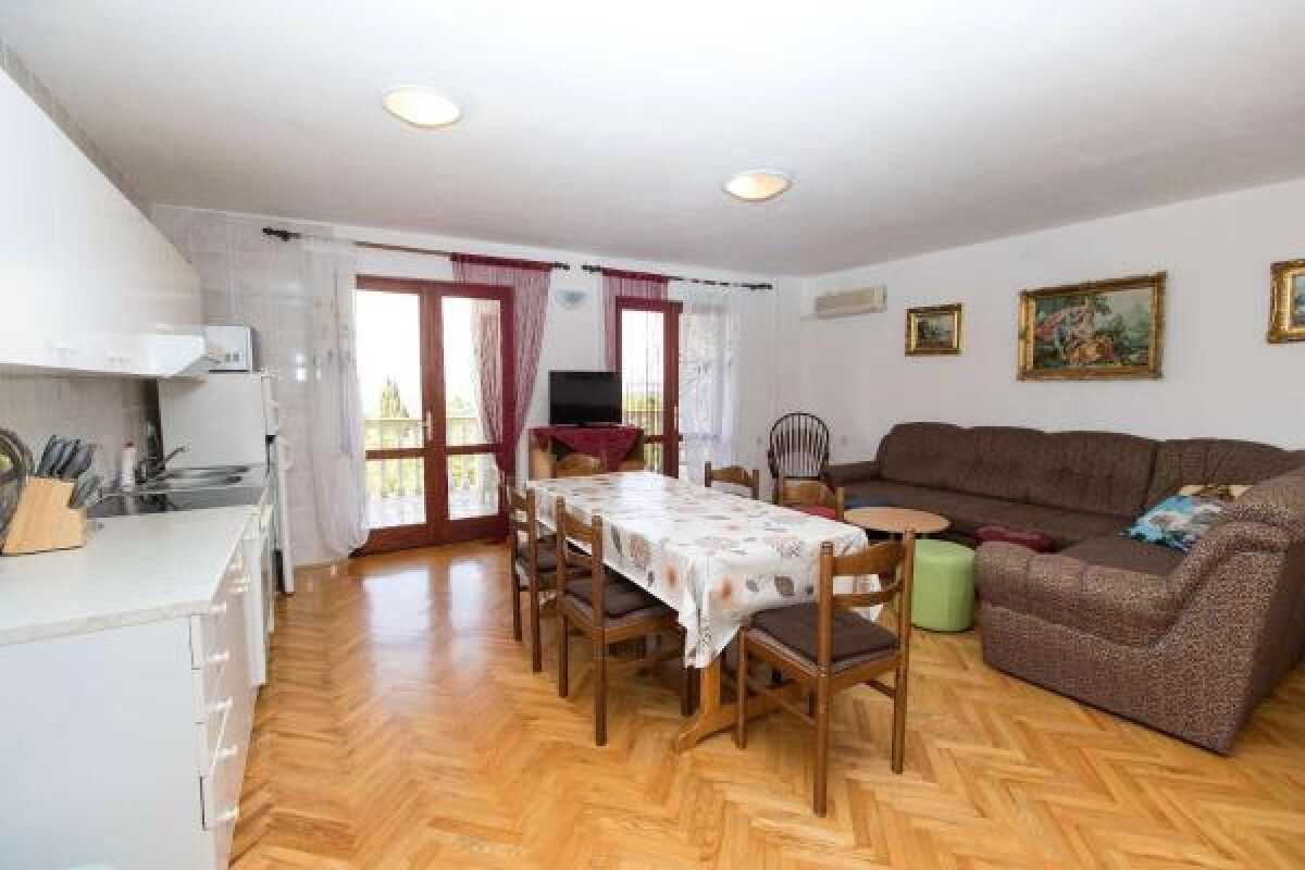 Wohnung Ivan 1
