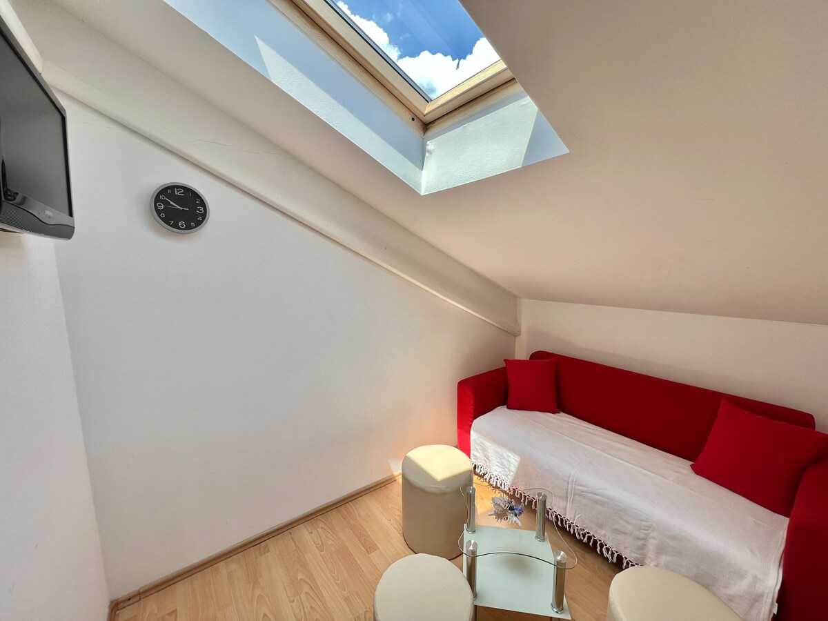 Apartman sa bazenom Milly