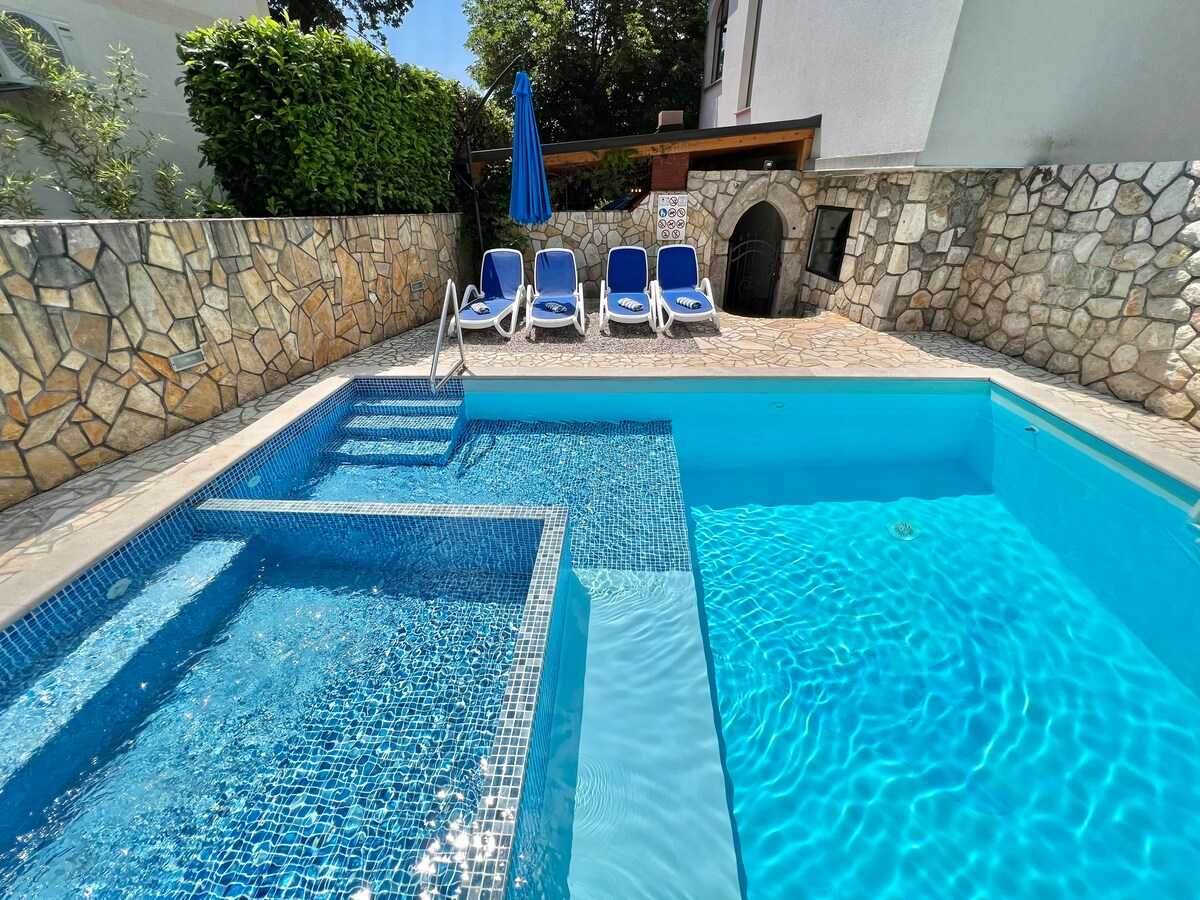 Apartman sa bazenom Milly