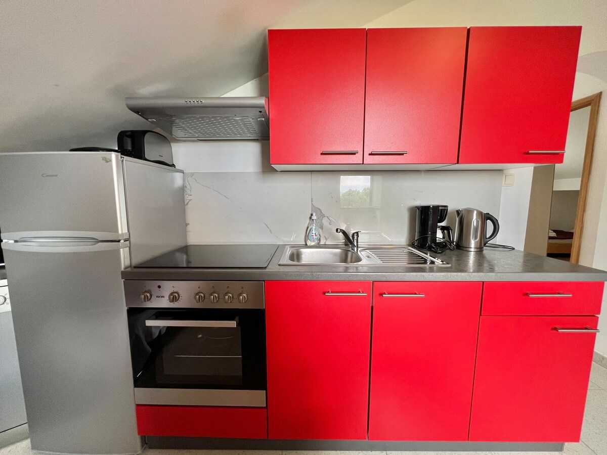 Apartman sa bazenom Milly