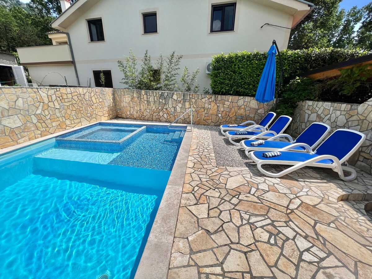 Apartman sa bazenom Milly