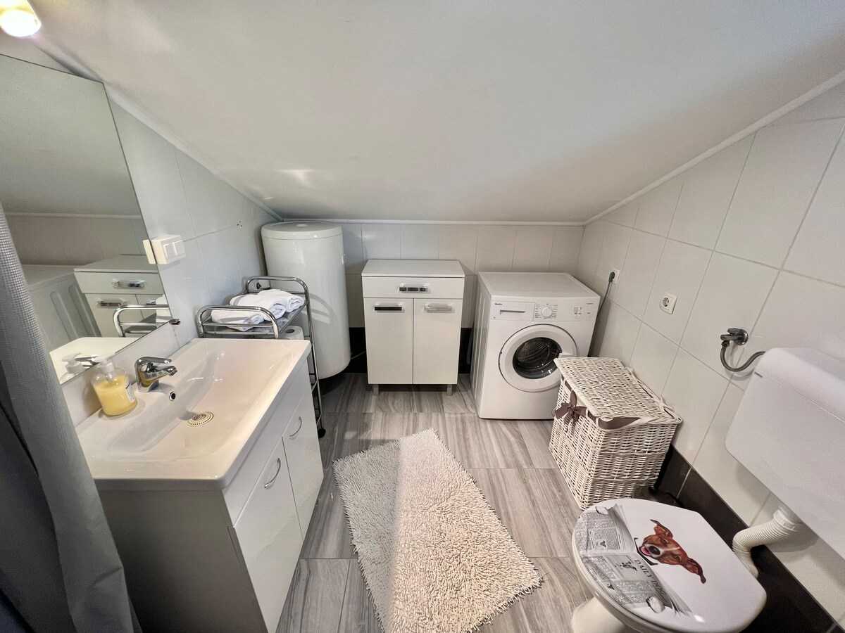 Apartman sa bazenom Milly