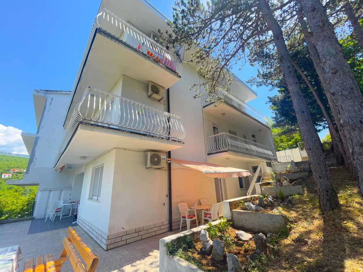 Apartment Combaj 3