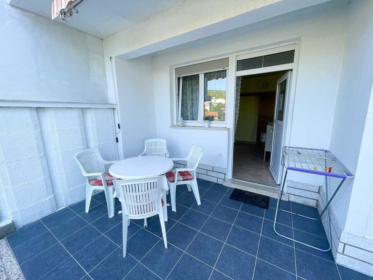Apartment Combaj 3