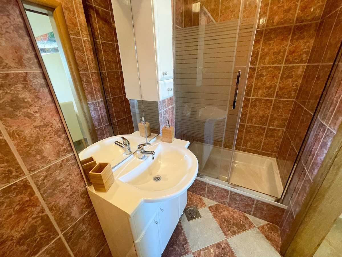 Apartment Combaj 3