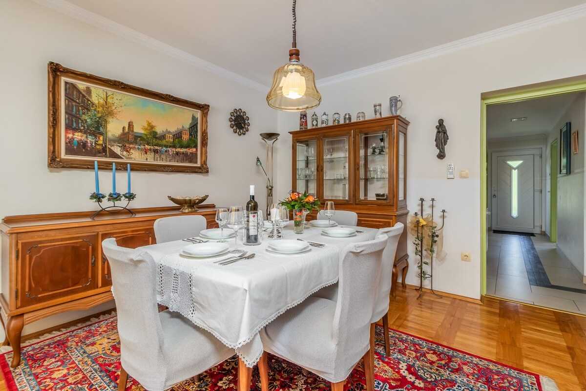 Holiday home Mary