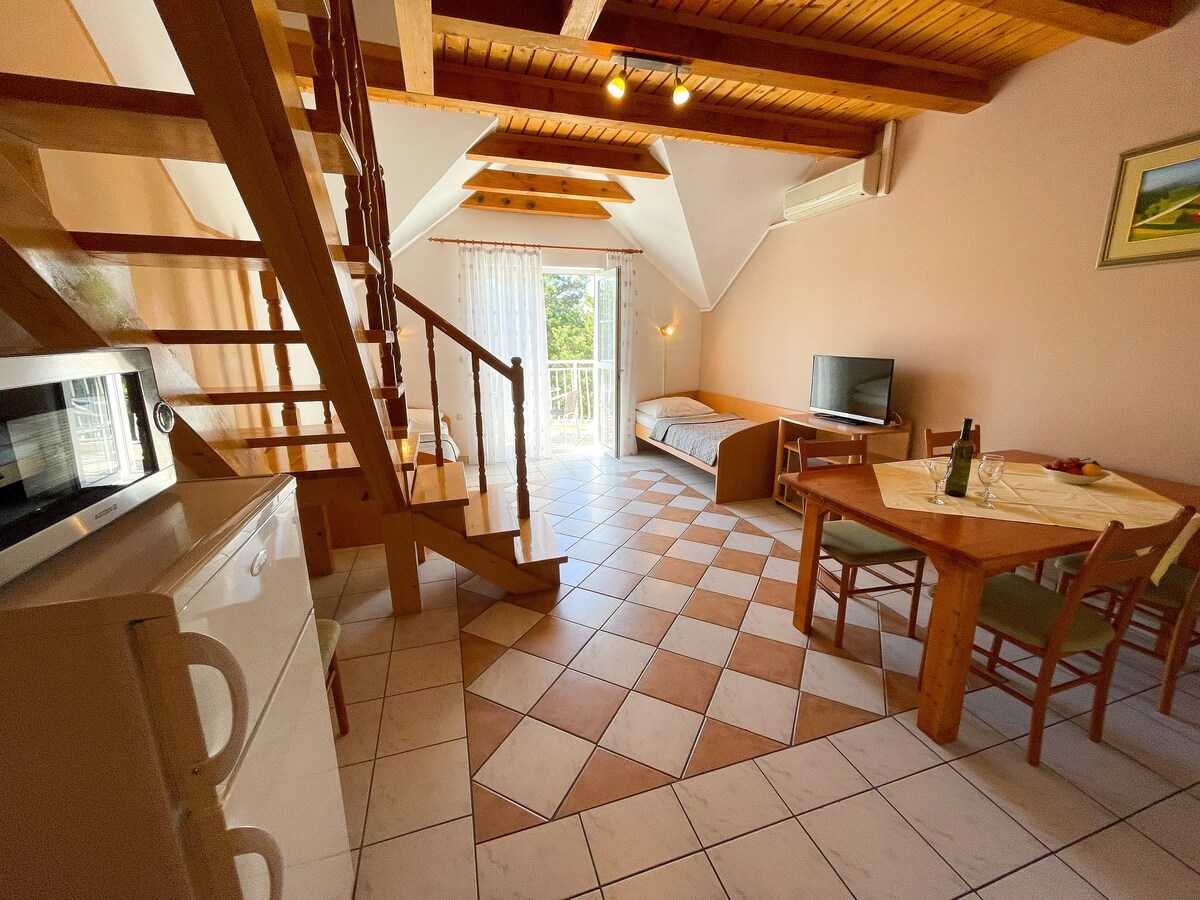 Vila Ljiljana 8