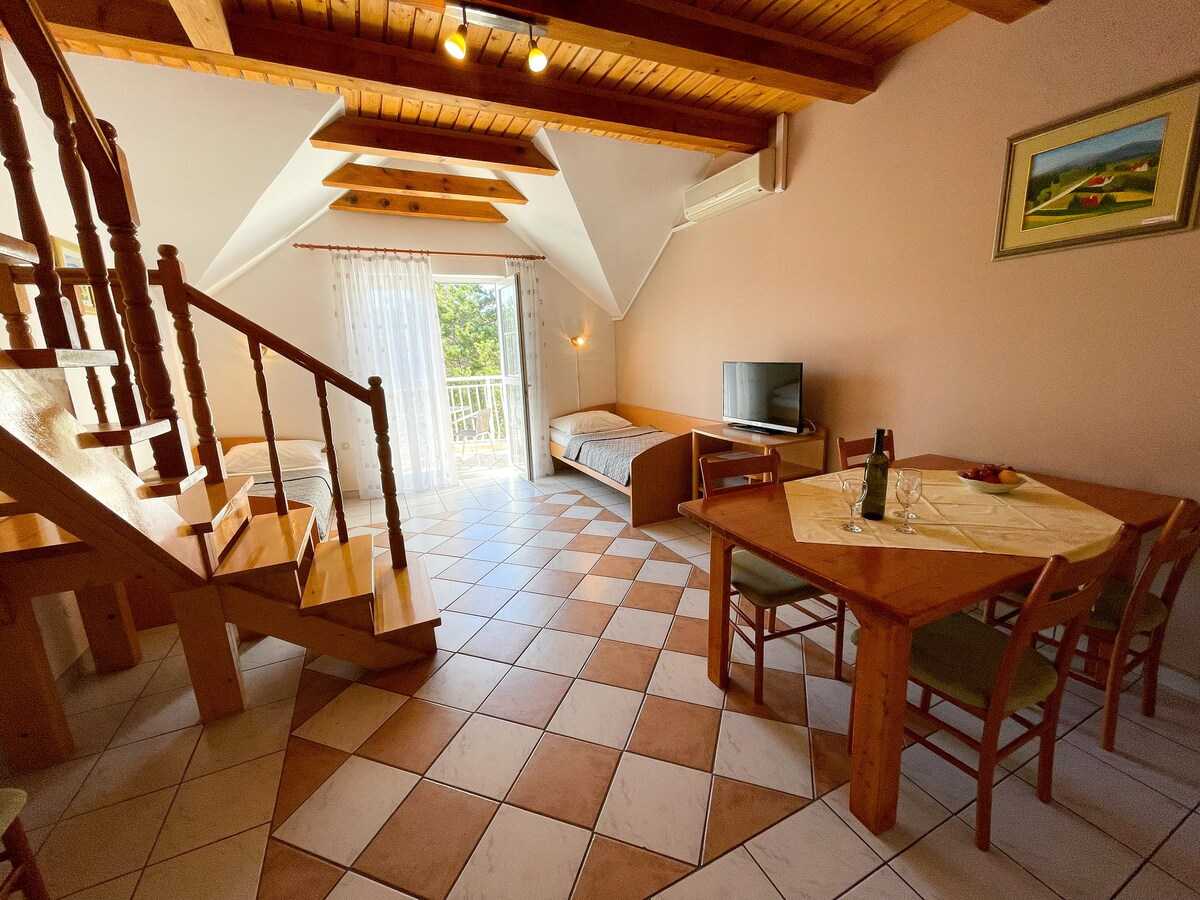 Vila Ljiljana 8