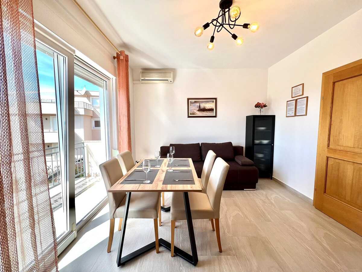 Apartman Kira 1