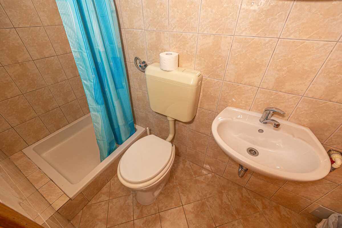 Studio-Apartment Mistral 5