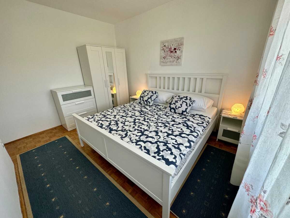 Apartment Mona 1