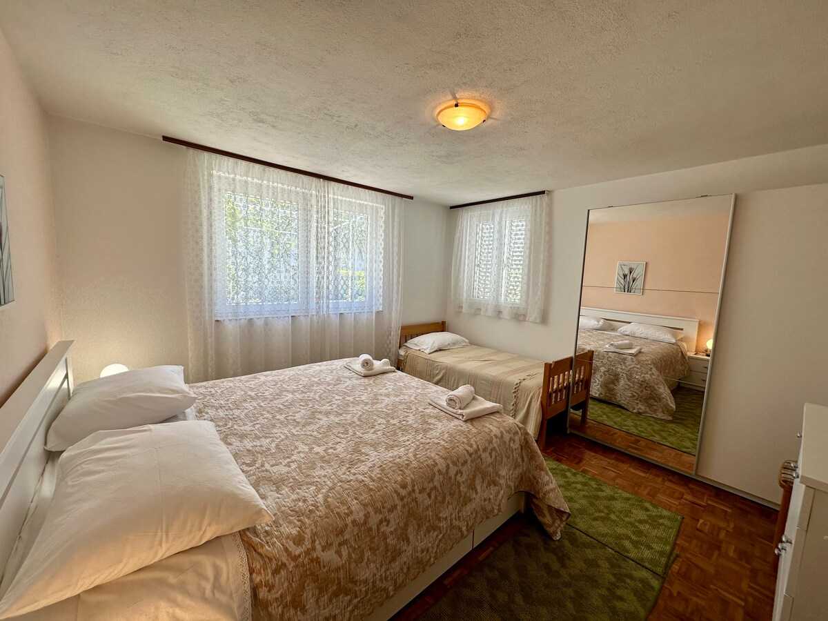 Apartman Mona 2