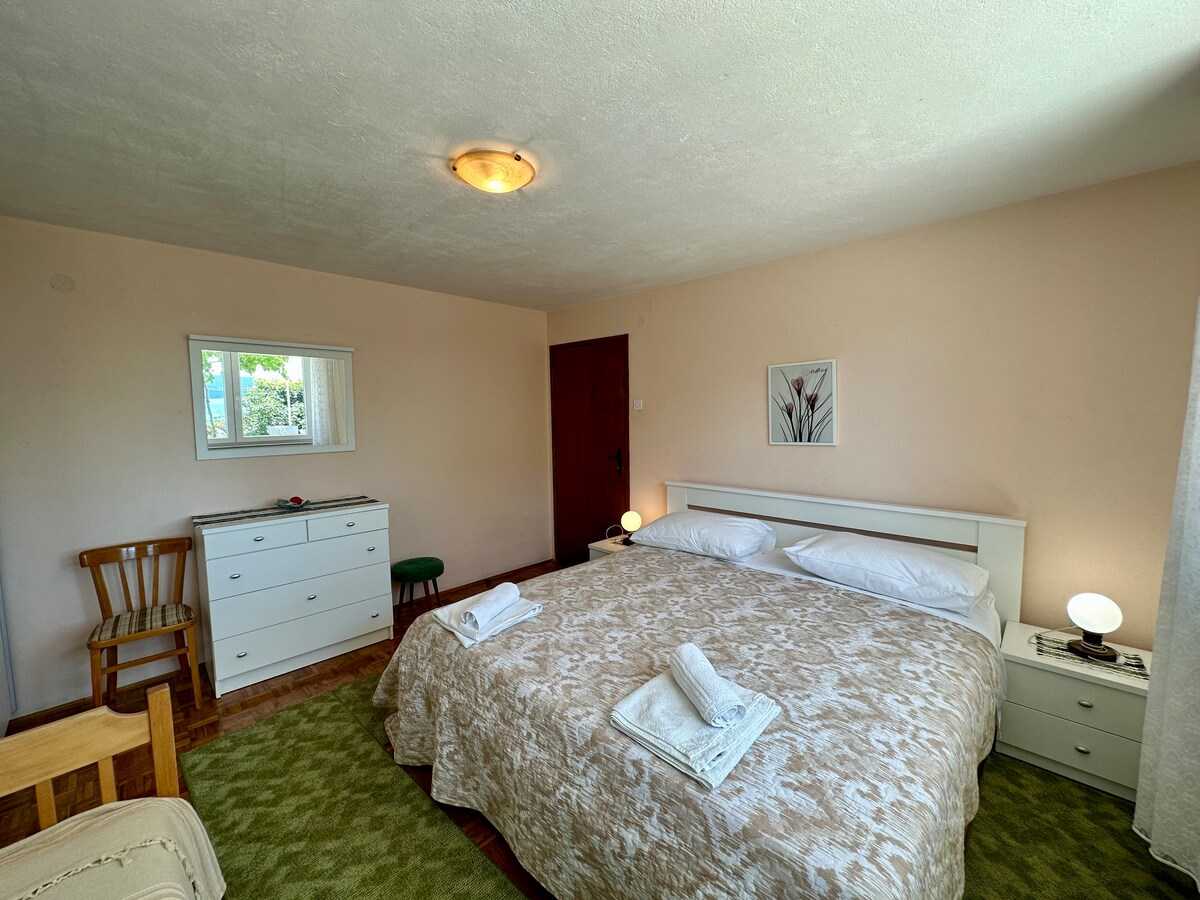 Apartman Mona 2