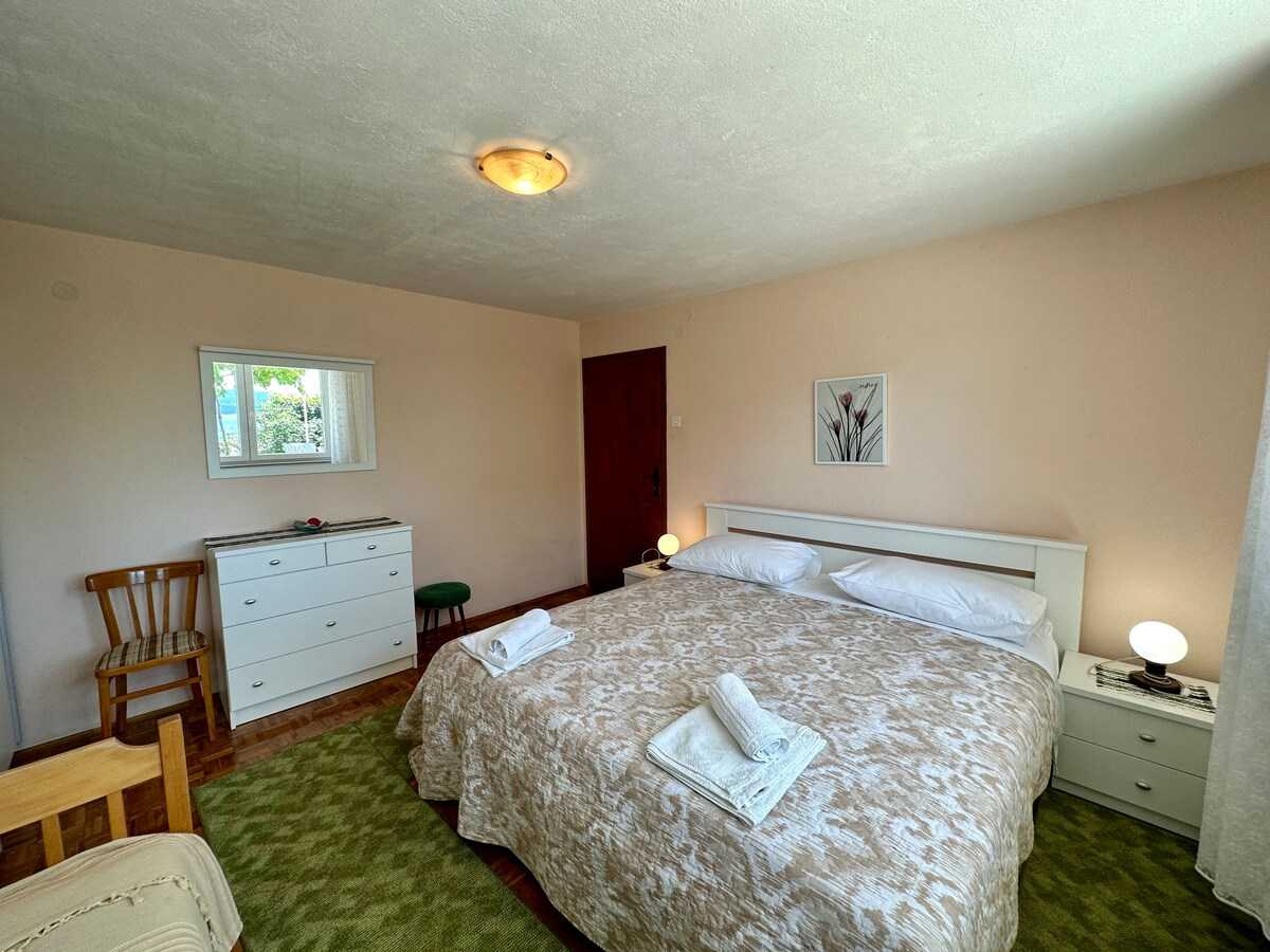 Apartman Mona 2