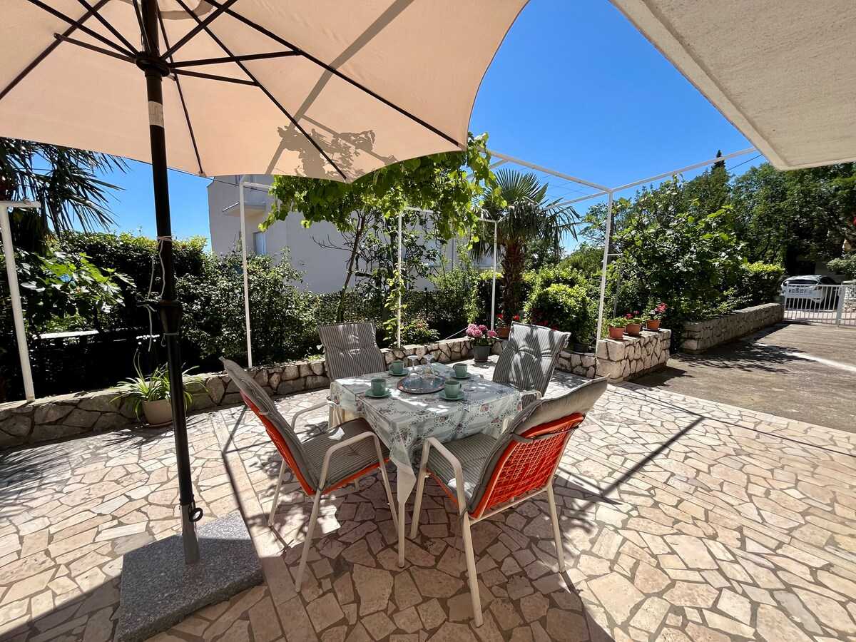Apartman Mona 2